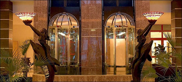 Come and visit… Luxury hotels in Siberia now cheaper than across Europe  