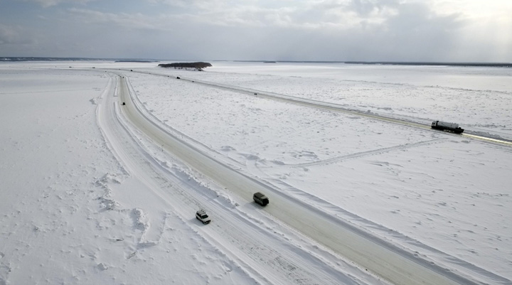 Vladimir Putin approves Russia’s next mega infrastructure project, a $1.3 billion bridge across Lena  