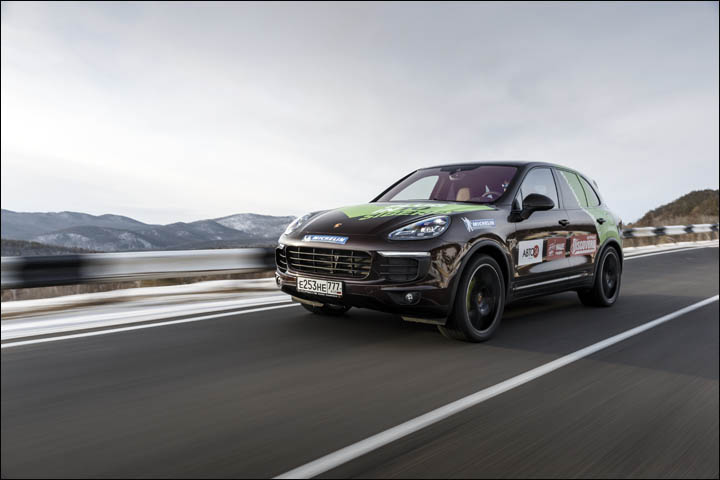 Porsche in Siberia