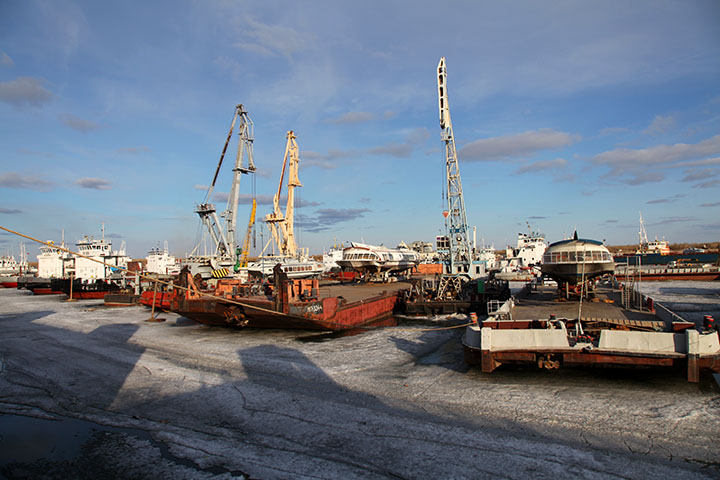 River Lena port