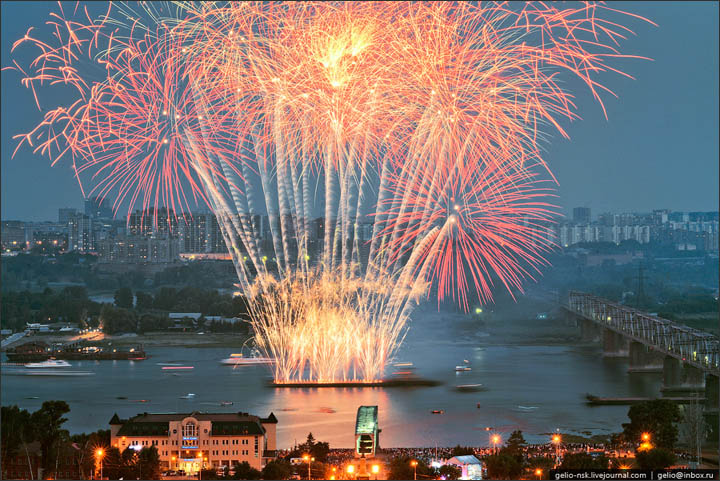 Fireworks Novosibirsk by gelio-nsk