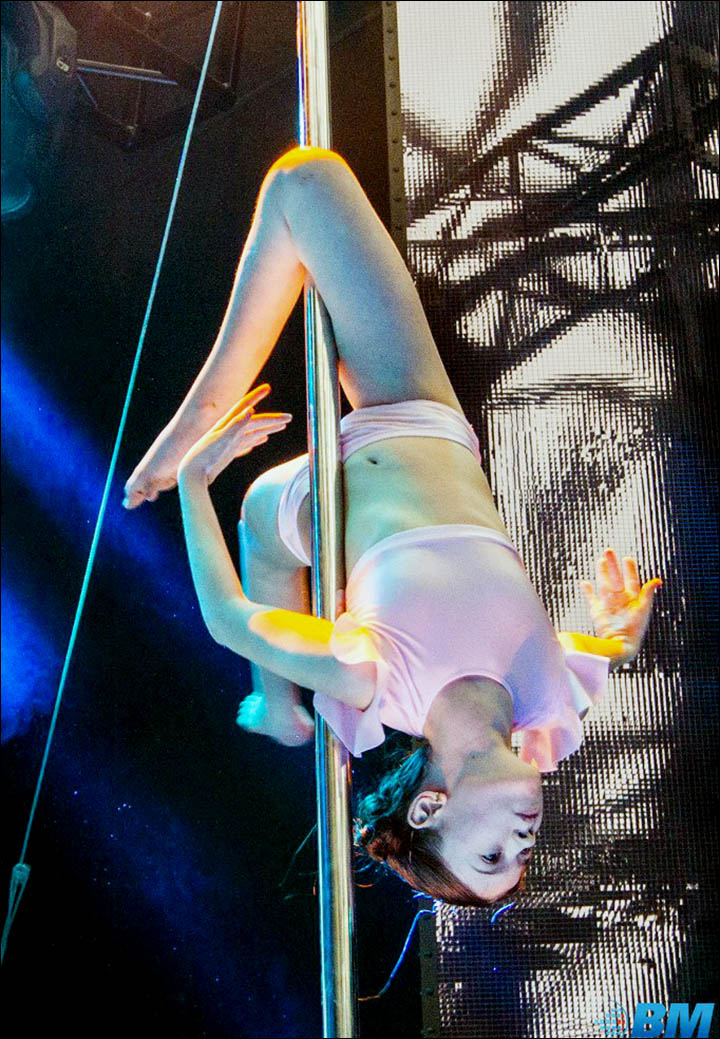 Pole dance