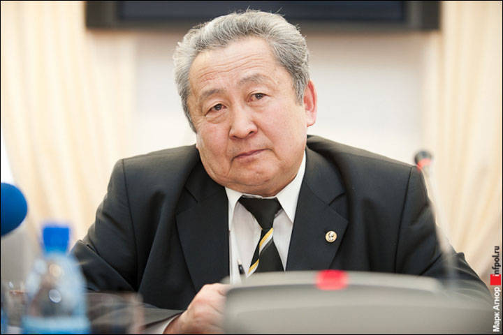 Arnold Tulohonov