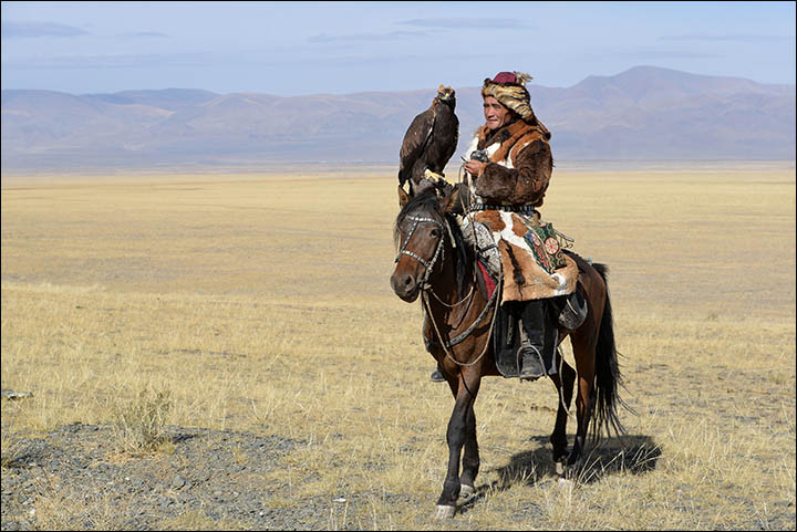 A dying form of hunting with eagles dating back to prehistoric times could be resurrected in Siberia, despite opposition from conservationists