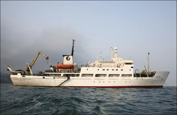 research vessel 'Academic M.A. Lavrentyev'