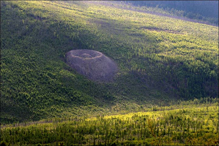 Patom crater, Irkutsk region