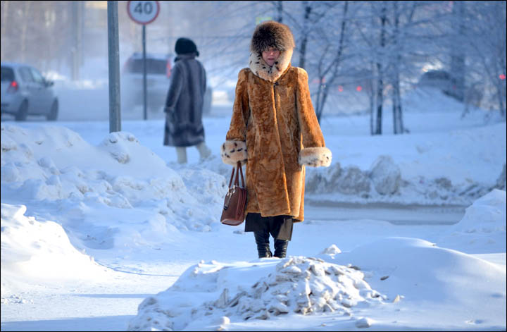 Below minus 40C? Here's how you stay fashionable out in the street  