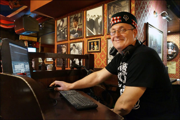Scottish pubs in Siberia