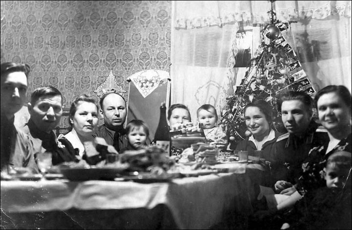 S Novym Godom! In pictures, how the USSR marked the happy times at New Year