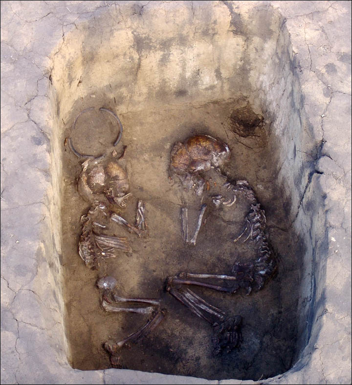 Modern science to unlock the secrets of couples holding each other in loving embrace for 3,500 years 