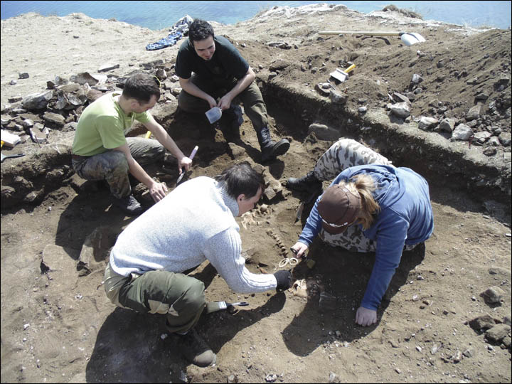 Bronze Age couple burial