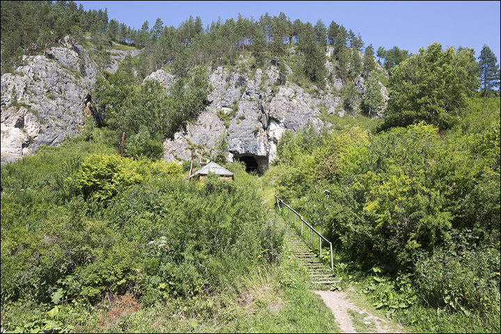 Denisova cave