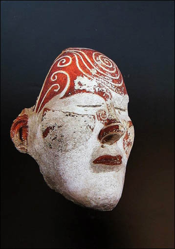 Tashtyk gypsum masks