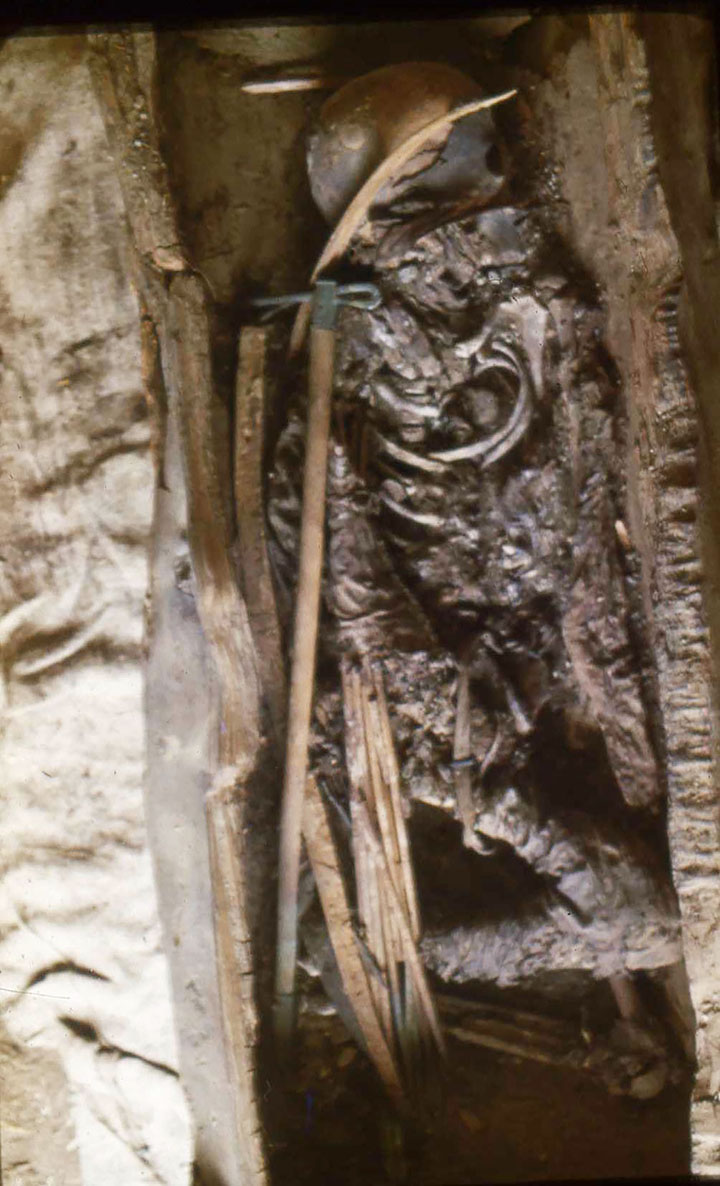 Amazon girl in grave