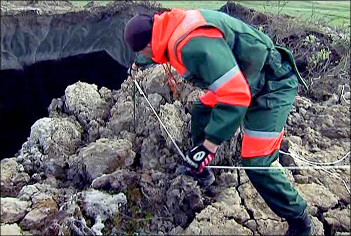 Foreign scientists welcome to join research into Siberia's mysterious giant holes