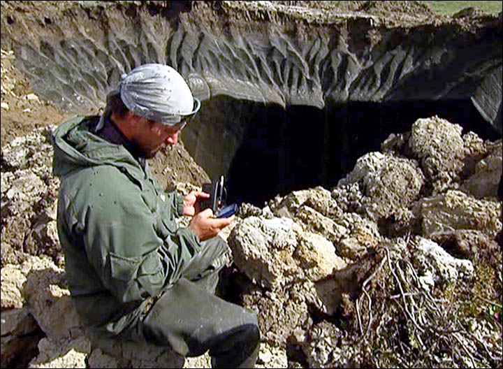 Foreign scientists welcome to join research into Siberia's mysterious giant holes