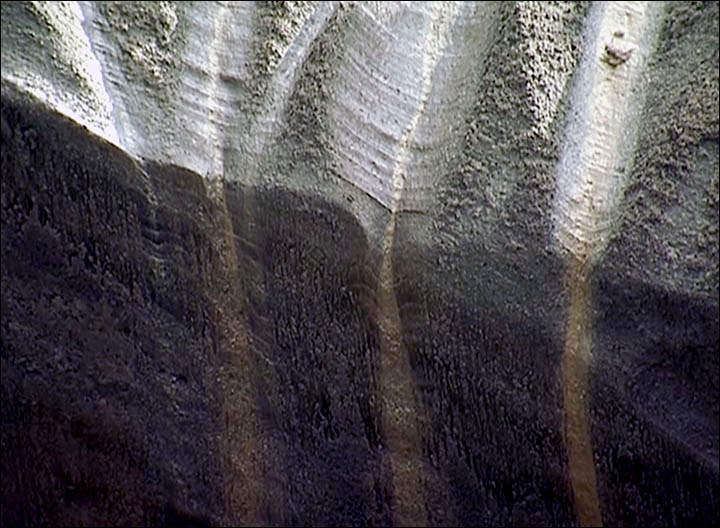 http://siberiantimes.com/science/casestudy/news/now-two-new-large-holes-appear-in-siberia/