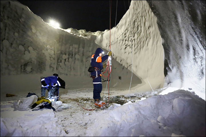 Startling changes revealed in mystery craters in northern Siberia