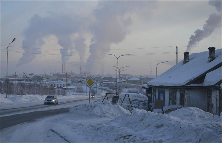 Smoke from the chimneys in Salekhard