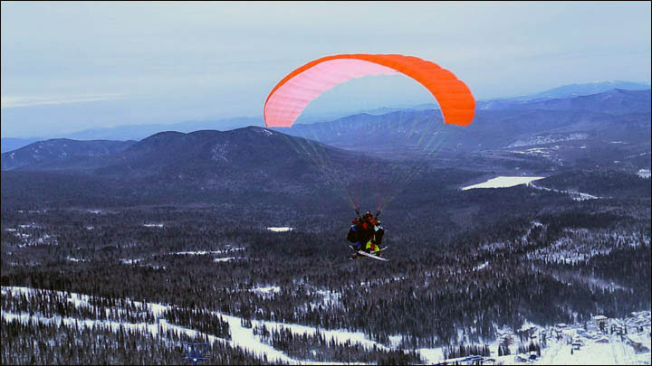 Four on paraglider in Sheregesh