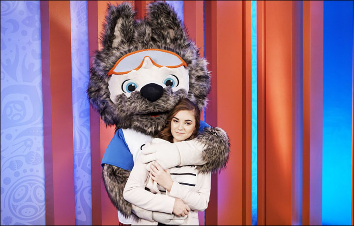 Ekaterina Bocharova and wolf