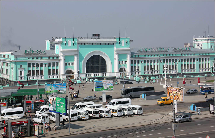 what are the best places in Novosibirsk, whats not to miss in Novosibirsk, must see in Novosibirsk, what to see in Novosibirsk, what is Novosibirsk Zoo, where is Novosibirsk Glavniy Train station