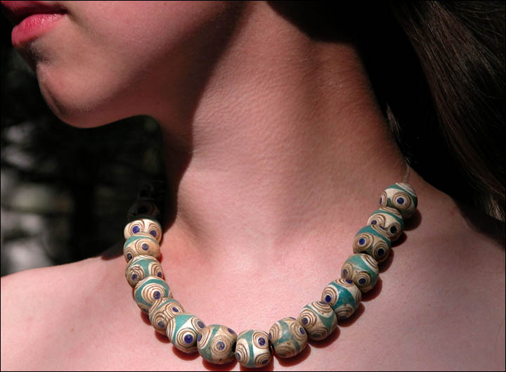 Cleopatra's necklace