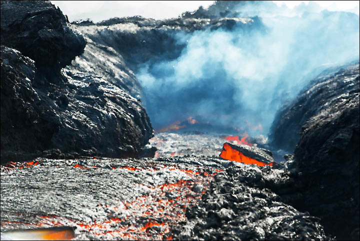 Tolbachik volcano eruption April 2013