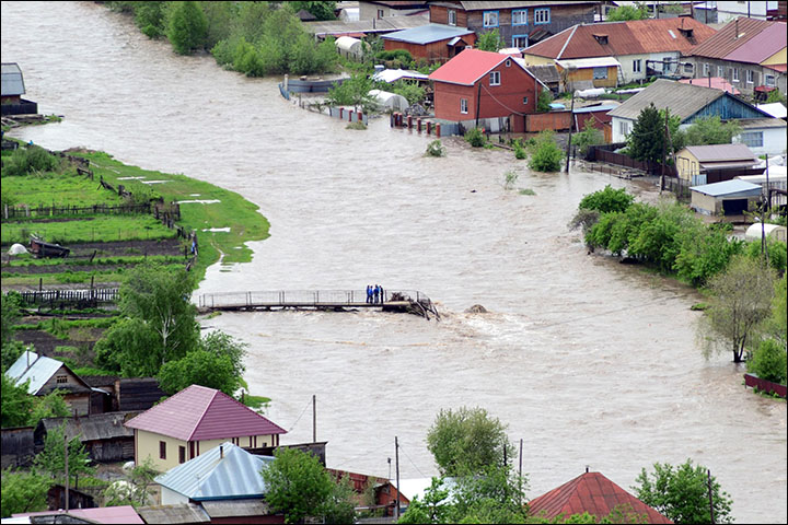 Dramatic floods hit Altai with fears of worse to come