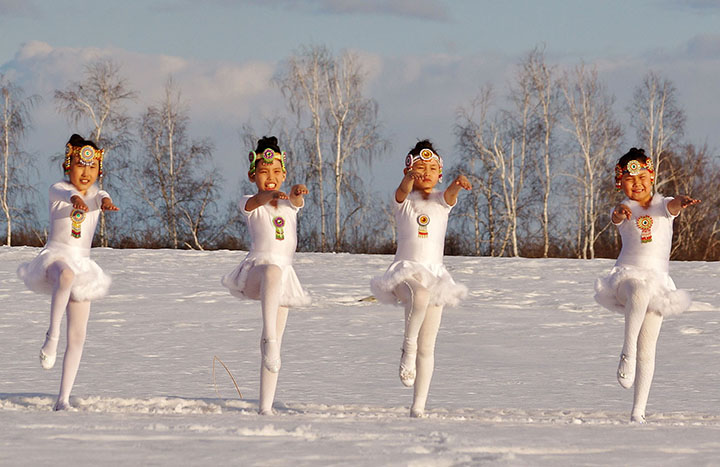 Schoolteacher captivates the world with stunning pictures from the heart of Russia’s coldest region