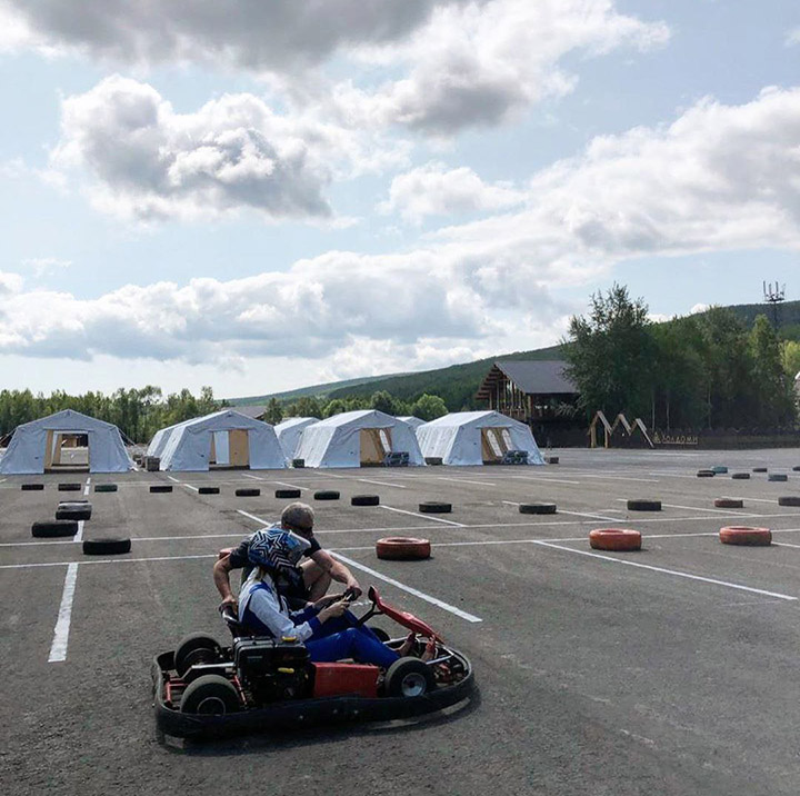 Holdomi camp before the fire