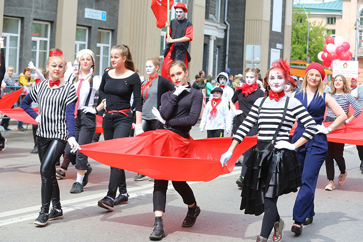 Flash of colour on grey day as Irkutsk celebrates one of Russia’s few carnivals inspired by locals