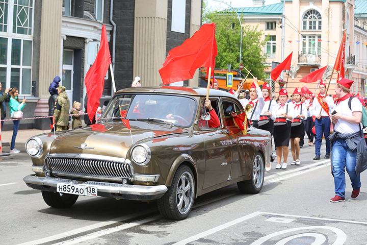 Flash of colour on grey day as Irkutsk celebrates one of Russia’s few carnivals inspired by locals