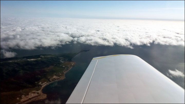 Conquering Russian air space in a 7 metre (22 ft) wingspan homebuilt aircraft