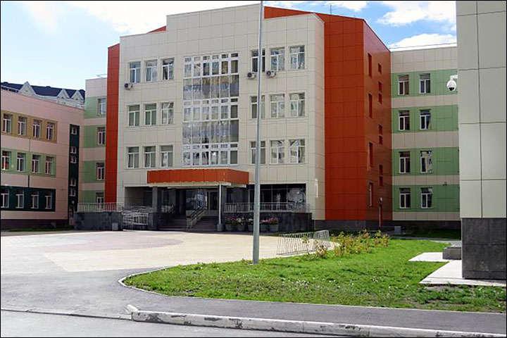 school bans trousers for girls