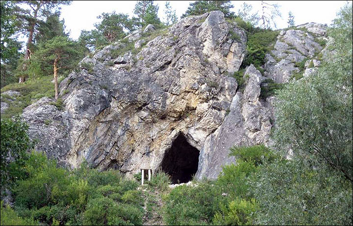 Peek inside the Siberian cave where inter-species love child ‘Denny’ lived 90,000 years ago