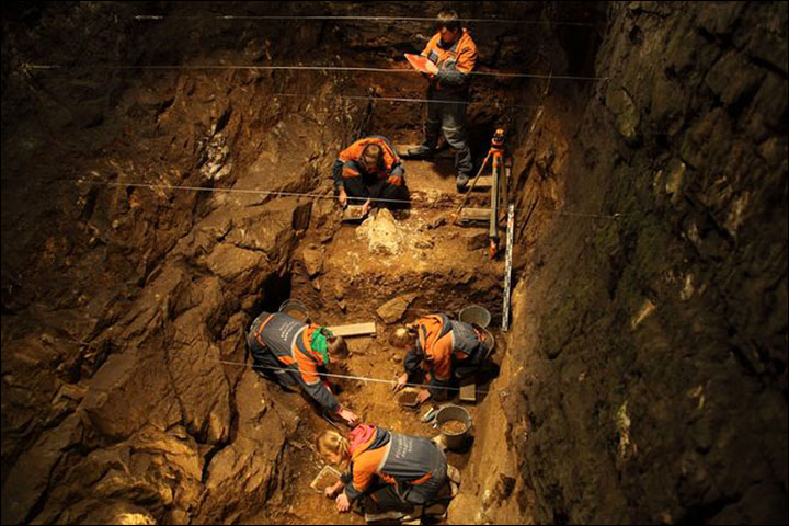 Peek inside the Siberian cave where inter-species love child ‘Denny’ lived 90,000 years ago