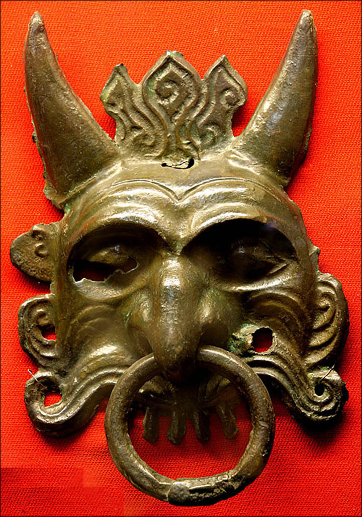 Bronze horney mask