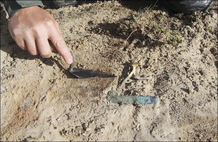 Knife in situ