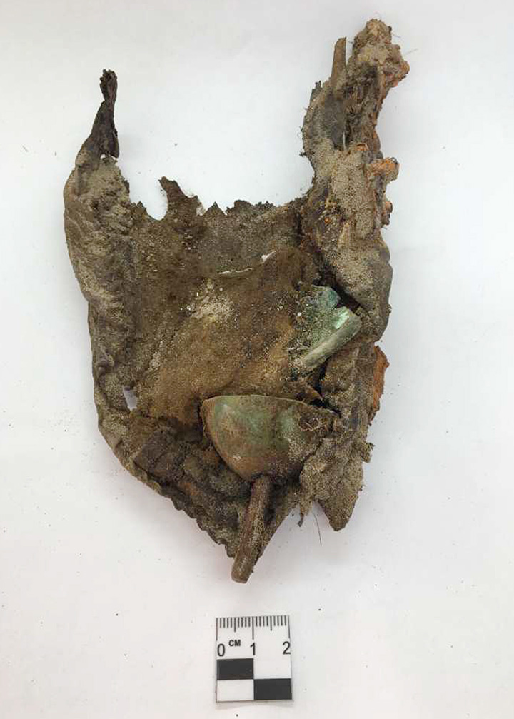 Leather bag burial 27