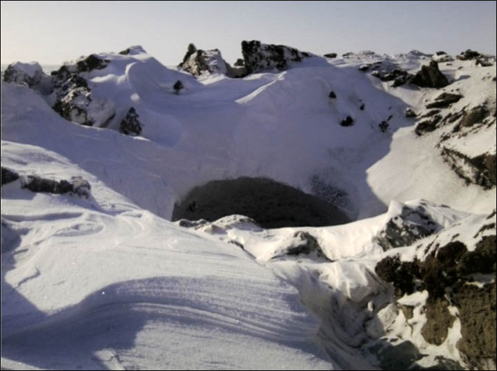Taimyr crater in March 2013